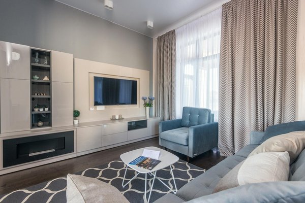 Jouez avec la lumière : plafonds avec éclairage encastré