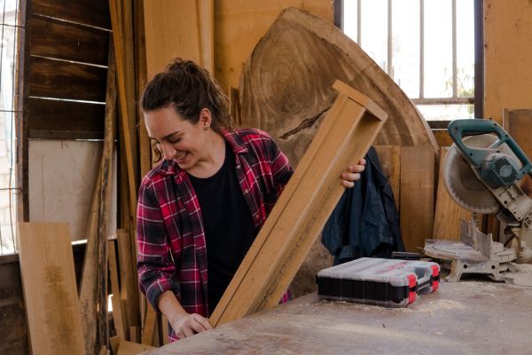Découvrez comment un charpentier en Haute-Savoie donne vie à vos projets en bois
