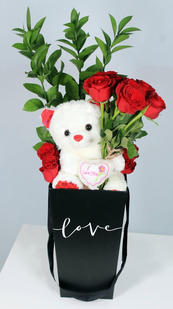 Ours en rose blanche : une délicatesse qui touche le cœur